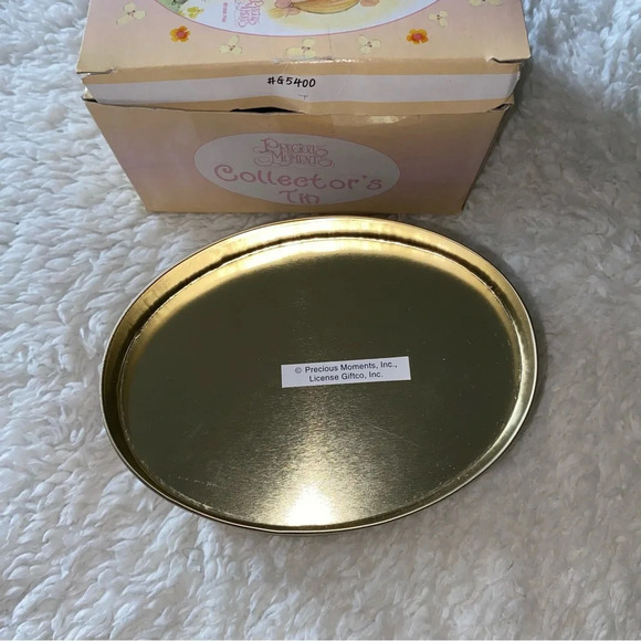 Precious Moments God Is Love Collector’s Tin - Picture 4 of 5